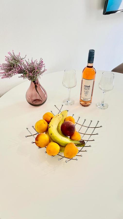 Gorgeous Renovated Apt. Close To Metro And Cultural Sites! 아테네 외부 사진