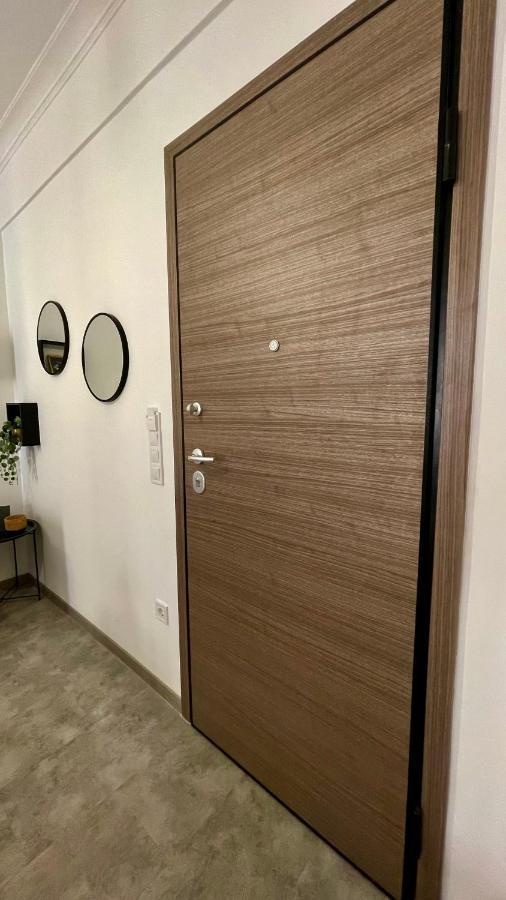 Gorgeous Renovated Apt. Close To Metro And Cultural Sites! 아테네 외부 사진